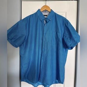 Men’s Casual Button-down Shirt